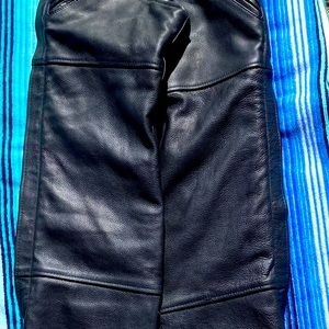 XXS unisex leather chaps. NWOT $80 OBO